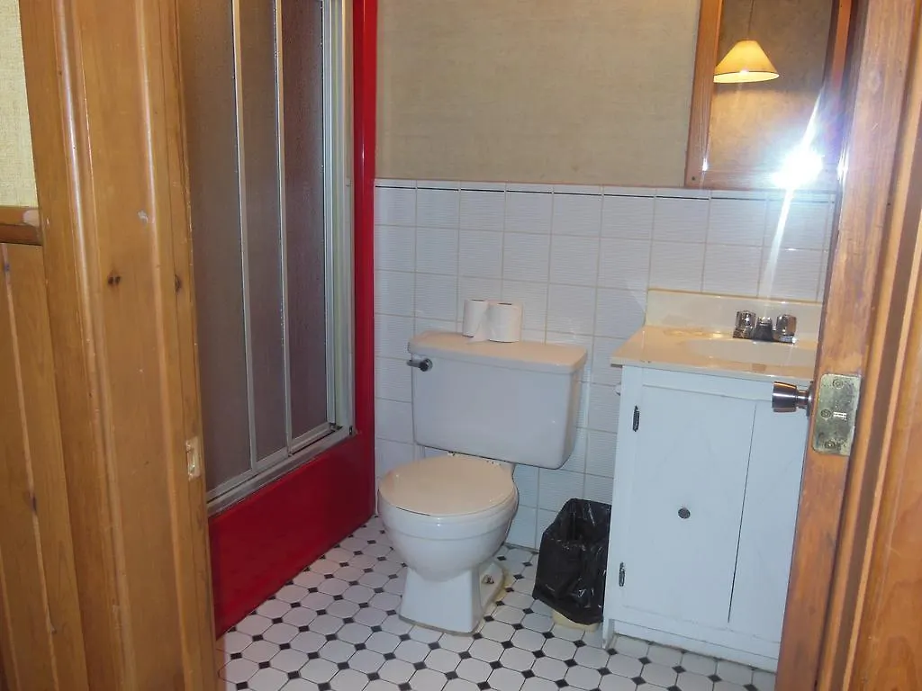 **  Motel Le Paysan Montreal Canada